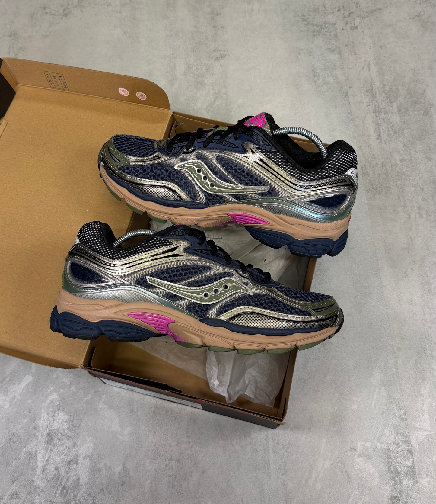 Saucony OMNI 9 'Blue, Brush'