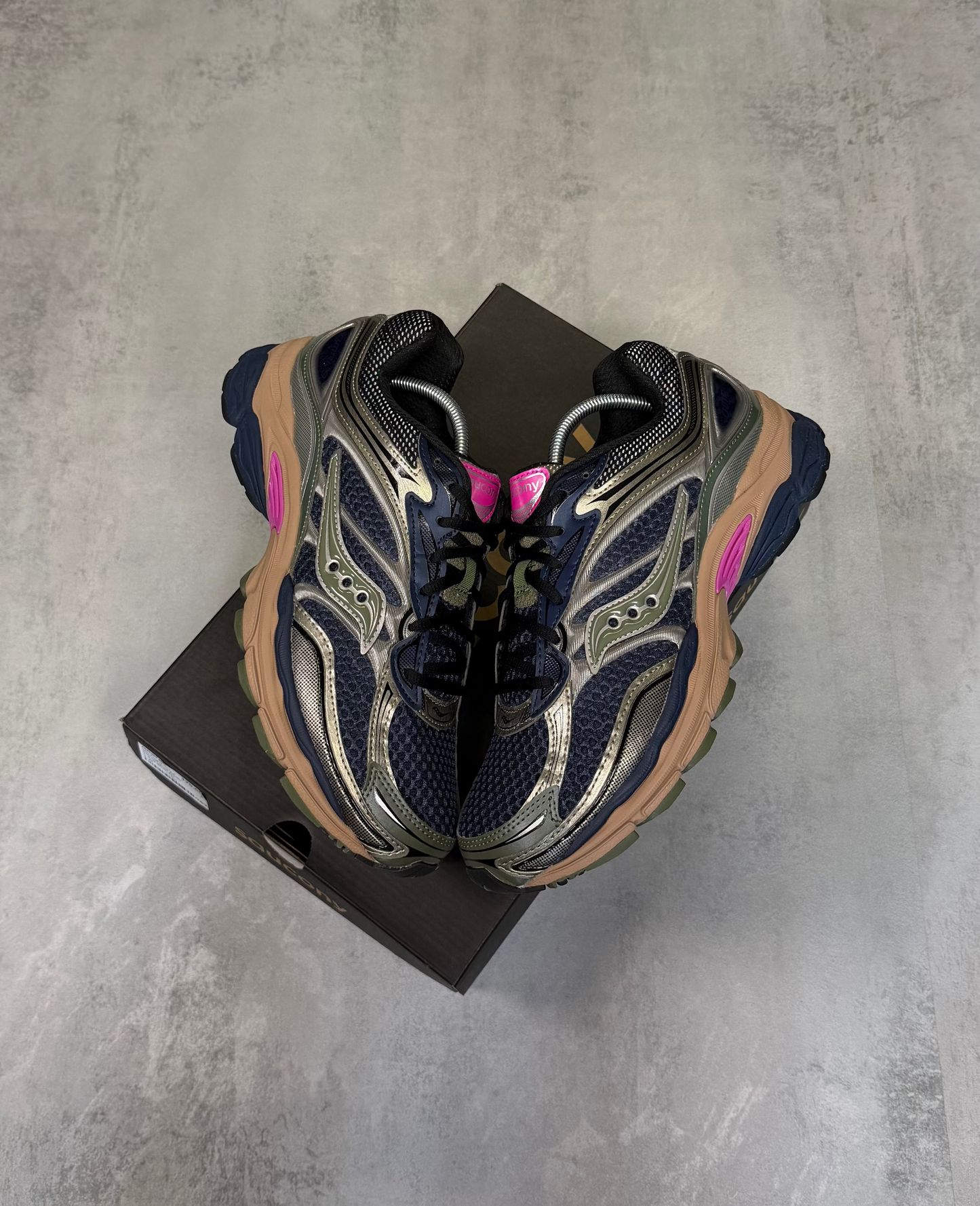 Saucony OMNI 9 'Blue, Brush'