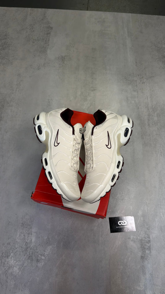 Nike Air Max TNs 'White, Burgundy'
