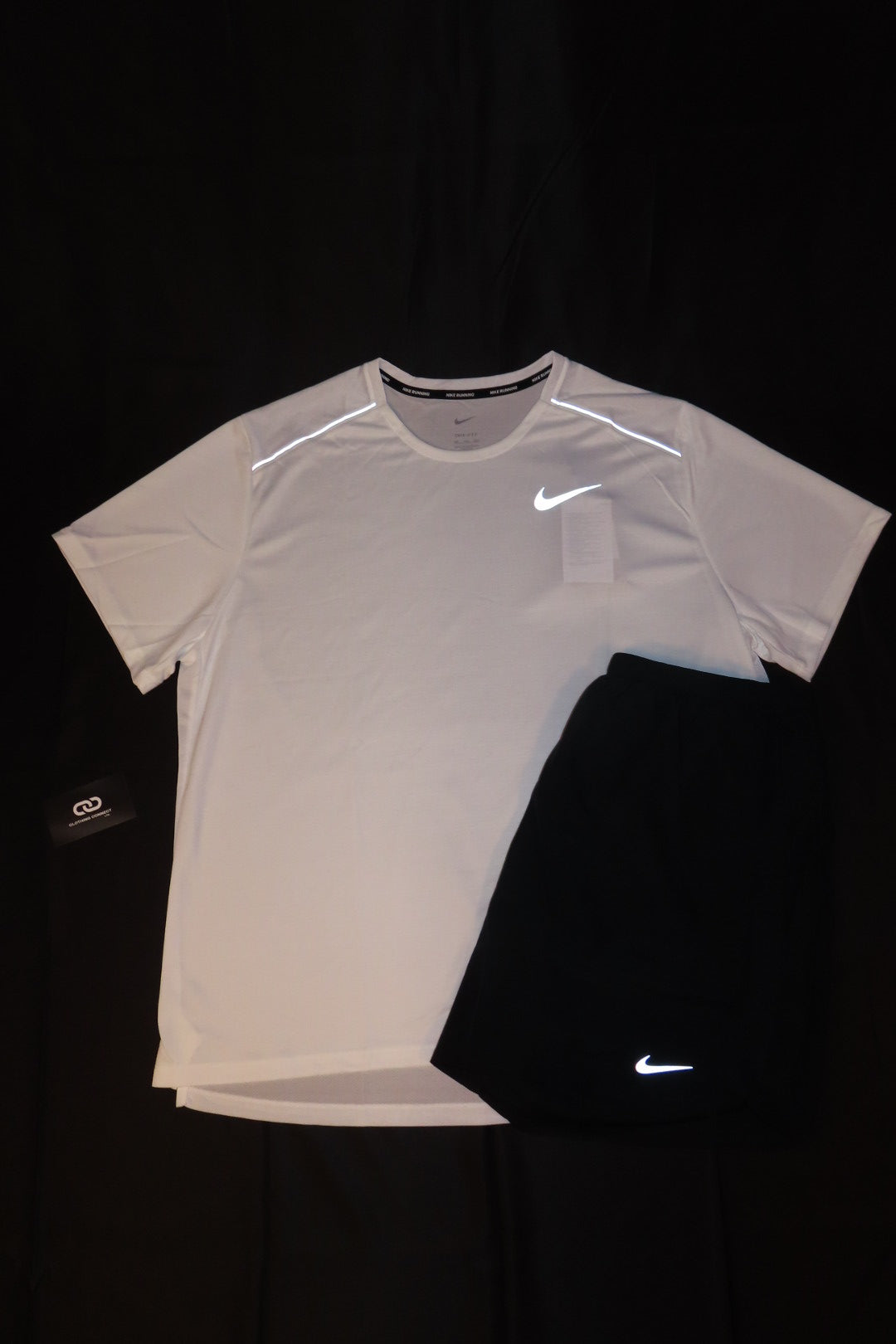 Nike Miler T-Shirt/7 Inch Challenger Shorts (White/Black)
