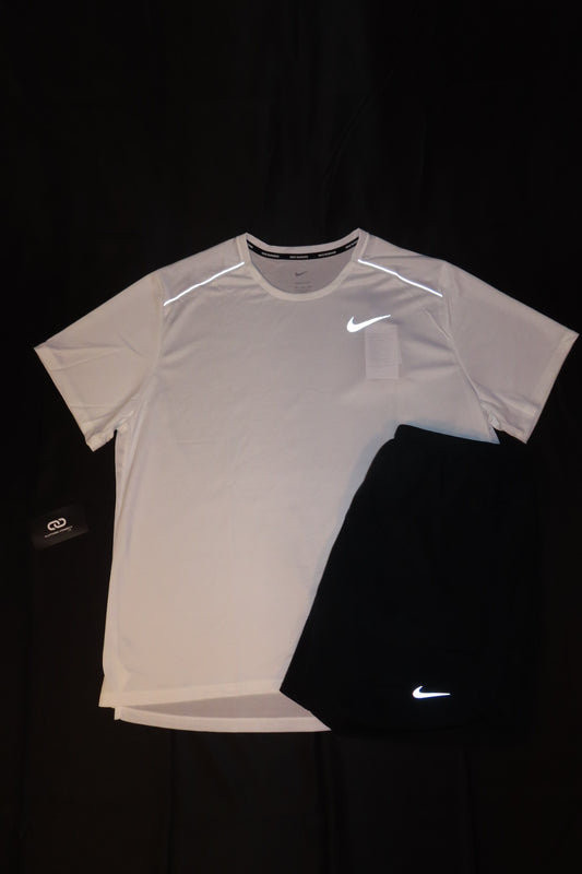 Nike Miler T-Shirt/7 Inch Challenger Shorts (White/Black)