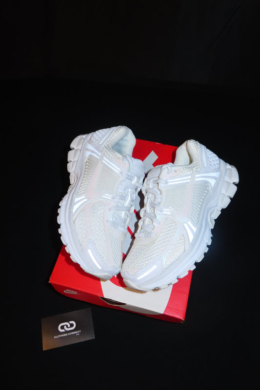 Nike Vomero 5(White/Pure Platinum)